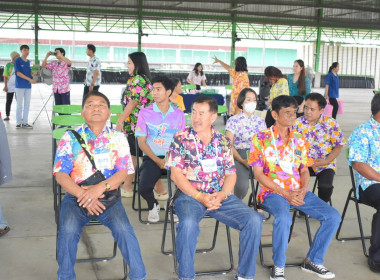 กิจกรรมรดน้ำขอพรและมอบของที่ระลึกแก่ผู้สูงอายุ พารามิเตอร์รูปภาพ 8