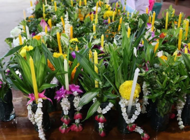 พิธีเวียนเทียนตามโครงการส่งเสริมพระพุทธศาสนา ... พารามิเตอร์รูปภาพ 2