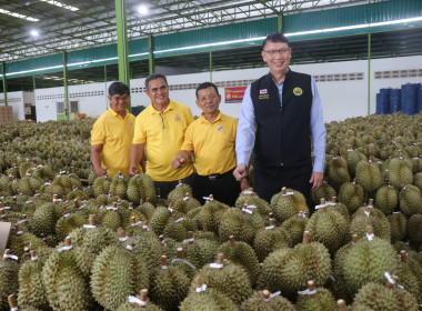 นายกรัฐมนตรีลงพื้นที่จังหวัดจันทบุรี พบปะพี่น้องเกษตรกร พารามิเตอร์รูปภาพ 12