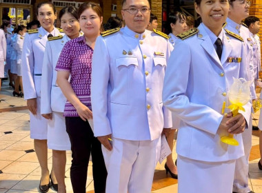 พิธีถวายเครื่องราชสักการะวางพานพุ่ม ... พารามิเตอร์รูปภาพ 6