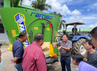 รับมอบเครื่องผสมอาหาร TMR พารามิเตอร์รูปภาพ 3