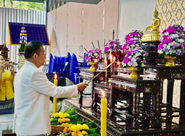 ร่วมพิธีทำบุญตักบาตรอาหารคาว - หวาน ... พารามิเตอร์รูปภาพ 1