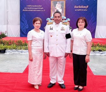 พิธีเจริญพระพุทธมนต์และทำบุญตักบาตรถวายพระราชกุศล พารามิเตอร์รูปภาพ 1