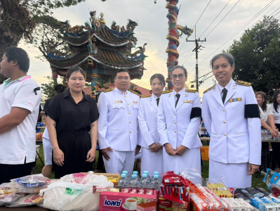 พิธีทำบุญตักบาตรถวายเป็นพระราชกุศลแด่สมเด็จพระนางเจ้าสิริกิติ์พระบรมราชินีนาถ พระบรมราชชนนีพันปีหลวง ในวาระครบ 50 วัน (ปัญญาสมวาร) ... พารามิเตอร์รูปภาพ 1