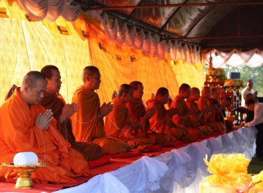 ทำบุญตักบาตรอาหารแห้งถวายพระสงฆ์ จำนวน 100 รูป พารามิเตอร์รูปภาพ 1