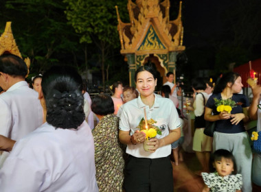 พิธีเวียนเทียน เนื่องในวันมาฆบูชา จังหวัดจันทบุรี ... พารามิเตอร์รูปภาพ 25
