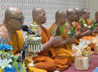 พิธีเวียนเทียน เนื่องในวันมาฆบูชา จังหวัดจันทบุรี ... พารามิเตอร์รูปภาพ 7