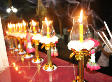 พิธีเวียนเทียน เนื่องในวันมาฆบูชา จังหวัดจันทบุรี ... พารามิเตอร์รูปภาพ 16