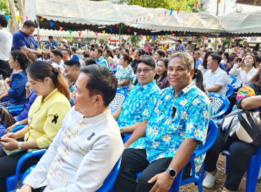 สรงน้ำพระพุทธรูป และกราบขอพรจากพระราชธรรมเมธี ... พารามิเตอร์รูปภาพ 7