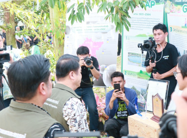 ร่วมต้อนรับรัฐมนตรีว่าการกระทรวงเกษตรและสหกรณ์ พร้อมด้วย ... พารามิเตอร์รูปภาพ 64