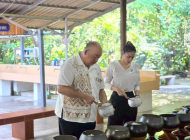 เข้าวัดปฏิบัติธรรมวันธรรมสวนะ ศรัทธาอิ่มบุญ อุดหนุนชุมชน ... พารามิเตอร์รูปภาพ 3