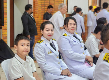 พิธีสวดพระพุทธมนต์และทำบุญตักบาตรถวายพระราชกุศล ... พารามิเตอร์รูปภาพ 8