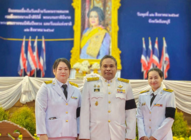 พิธีสวดพระพุทธมนต์และทำบุญตักบาตรถวายพระราชกุศล ... พารามิเตอร์รูปภาพ 10