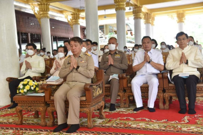 พิธีเจริญพระพุทธมนต์เฉลิมพระเกียรติถวายพระพรชัยมงคล พารามิเตอร์รูปภาพ 1