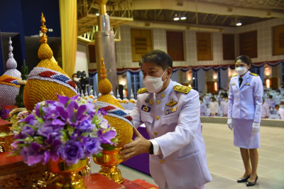 ร่วมพิธีถวายเครื่องราชสักการะ จุดเทียนถวายพระพรชัยมงคล ... พารามิเตอร์รูปภาพ 1