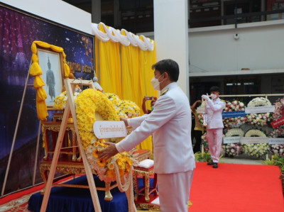 พิธีวางพวงมาลาถวายราชสักการะพระบรมสาทิสลักษณ์สมเด็จพระนารายณ์มหาราช ... พารามิเตอร์รูปภาพ 1