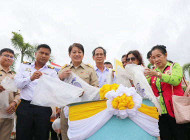 พิธีปล่อยพันธุ์สัตว์น้ำเนื่องในวันเฉลิมพระชนมพรรษาพระบาทสมเด็จพระปรเมนทรรามาธิบดี ศรีสินทร มหาวชิราลงกรณ์ พระวชิรเกล้าเจ้าอยู่หัว ... พารามิเตอร์รูปภาพ 35