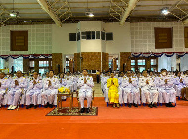 พิธีทำบุญตักบาตรถวายพระราชกุศล และพิธีวางพวงมาลา ... พารามิเตอร์รูปภาพ 2