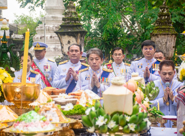 ร่วมพิธีเสกน้ำพระพุทธมนต์ศักดิ์สิทธิ์ พารามิเตอร์รูปภาพ 22