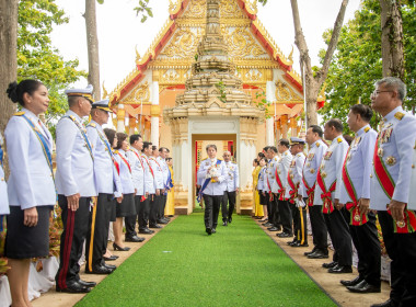 ร่วมพิธีเวียนเทียนสมโภชนำ้พระพุทธมนต์ศักดิ์สิทธิ์ พารามิเตอร์รูปภาพ 11