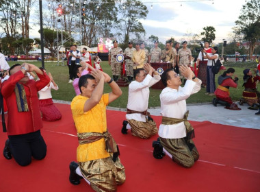 พิธีเปิดงานวันสมเด็จพระเจ้าตากสินมหาราชรำลึก ... พารามิเตอร์รูปภาพ 1